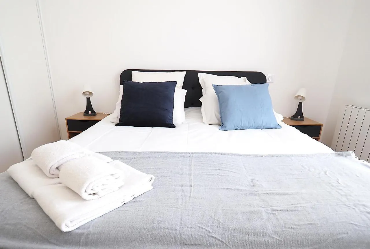Apartment Le Royal 2 - Centre Ville - Proche Thermes - Haussmannien Vichy