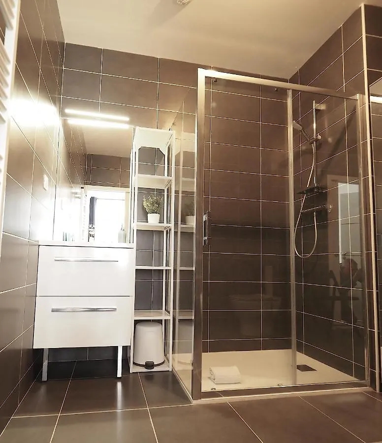 Apartment Le Royal 2 - Centre Ville - Proche Thermes - Haussmannien Vichy